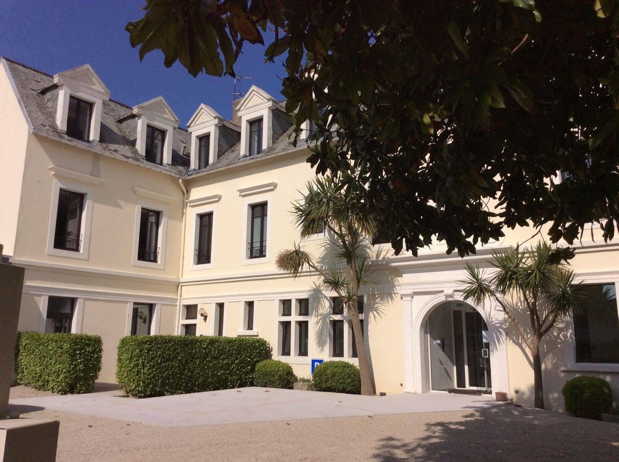 Hotel De France Saint-Pol-de-Léon Dış mekan fotoğraf
